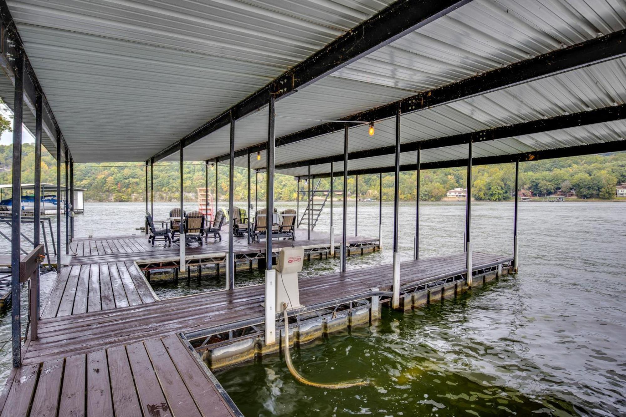 Ideally Located Waterfront Home With Private Dock! Камдентон Экстерьер фото
