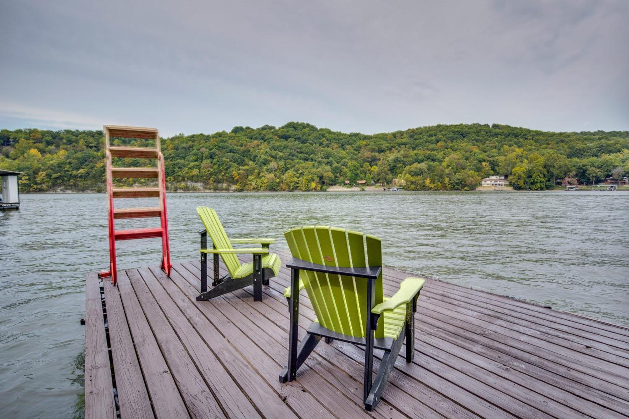 Ideally Located Waterfront Home With Private Dock! Камдентон Экстерьер фото